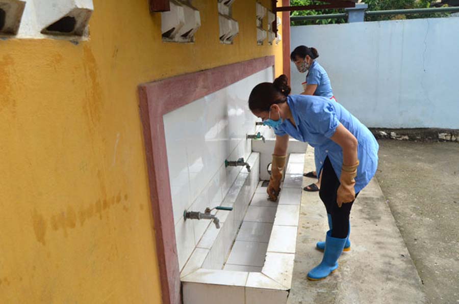 Bóng đèn cực tim tia UV diệt khuẩn trường học