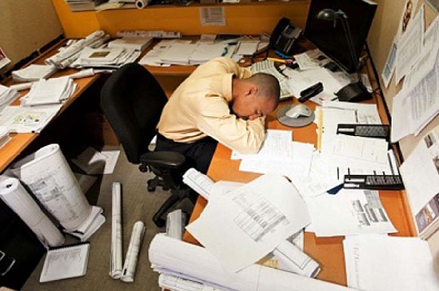 Bóng đèn cực tím tia UV diệt khuẩn văn phòng làm việc