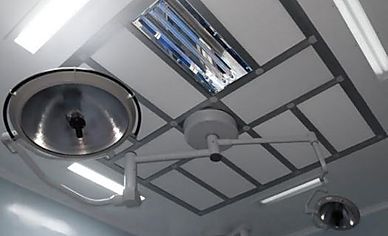 Bóng đèn diệt khuẩn tia cực tím UV Philips lắp đặt trên trần nhà